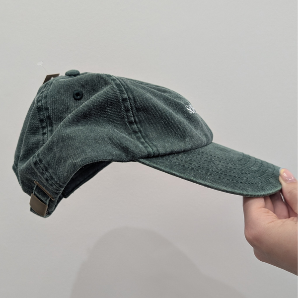 Selfish Girls (including exclusive SELFISH GIRL cap!)